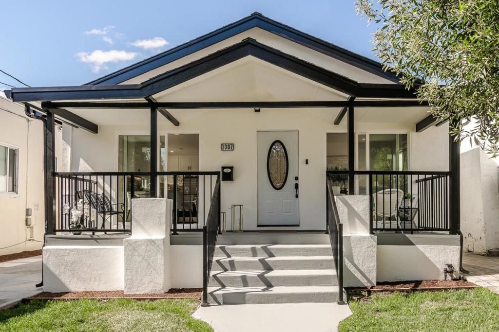 Photo of 1307 CALIFORNIA Drive, Burlingame, CA 94010 (MLS # ML82043302)