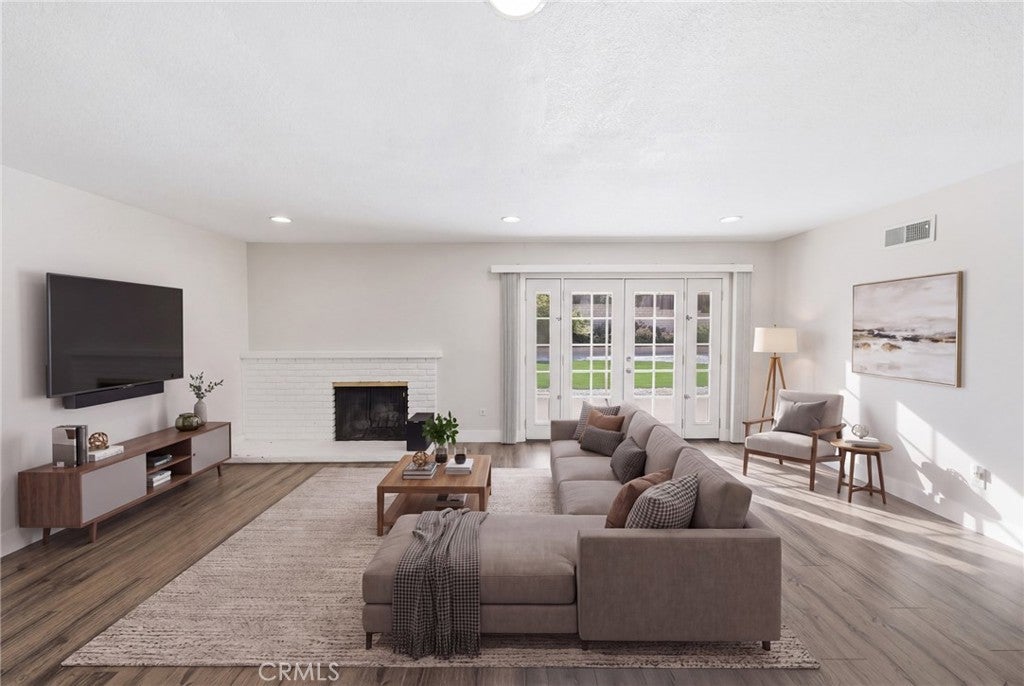 22922 Dry Creek
