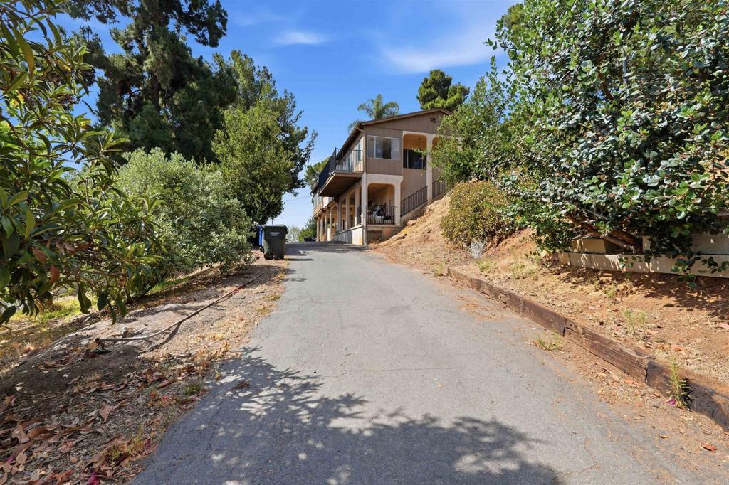 11825 Taia Ln