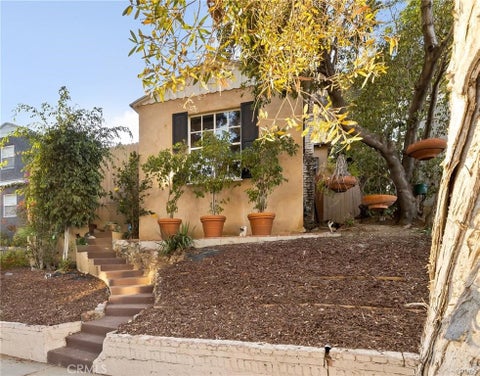 Photo of 1283 S Dunsmuir AVE, Los Angeles, CA 90019 (MLS # RS26190168)