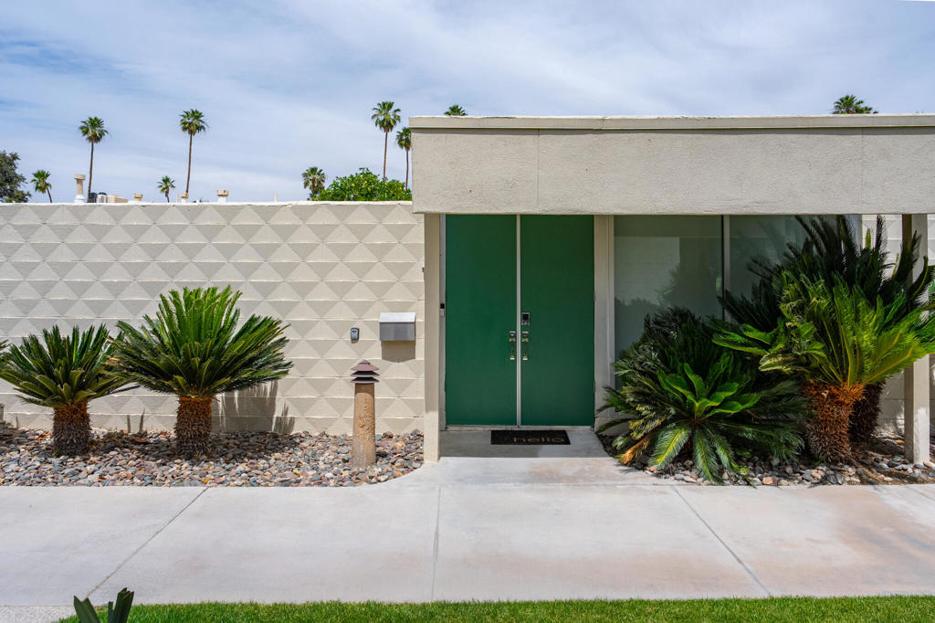 14 Lakeview Circle