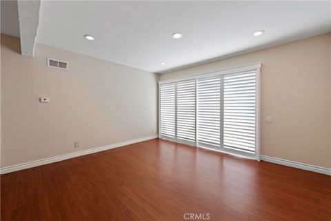 1381 S Walnut Street 2008 Anaheim CA 92802