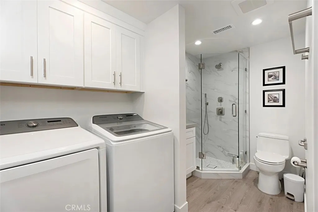 Laguna Beach, California 92651, United States, 3 Bedrooms Bedrooms, ,3 BathroomsBathrooms,Residential,Active,110388