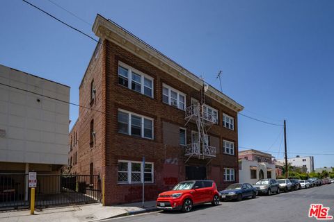 2222 W 15th Street Los Angeles CA 90006