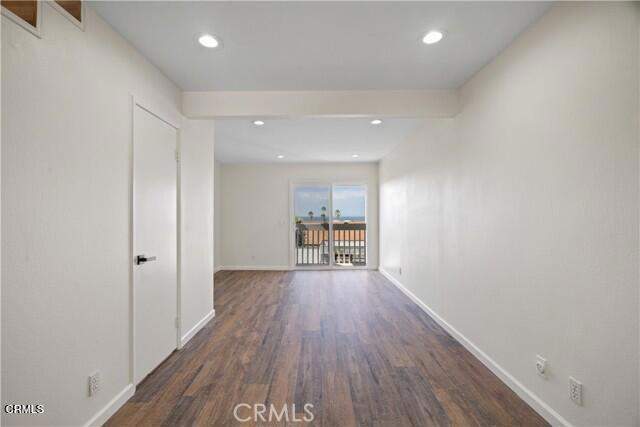 271 S Ventura Road 297