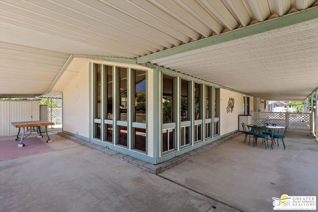 Date Palm Country Cl - Manufactured In Park