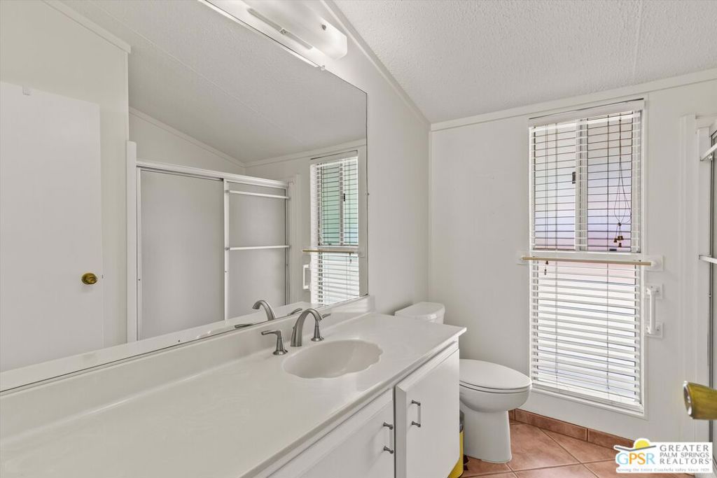 Date Palm Country Cl - Manufactured In Park