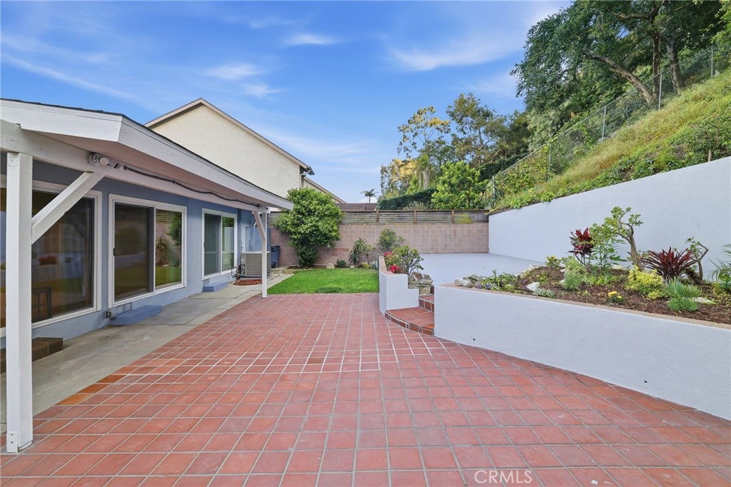 Photo of 4070 Bluff Street, Torrance, CA 90505 (MLS # SB26062376)