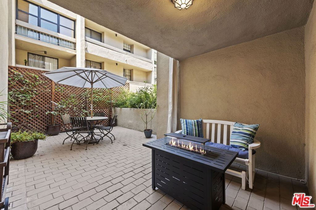 Photo of 750 N Kings Road #118, West Hollywood, CA 90069 (MLS # 25587135)