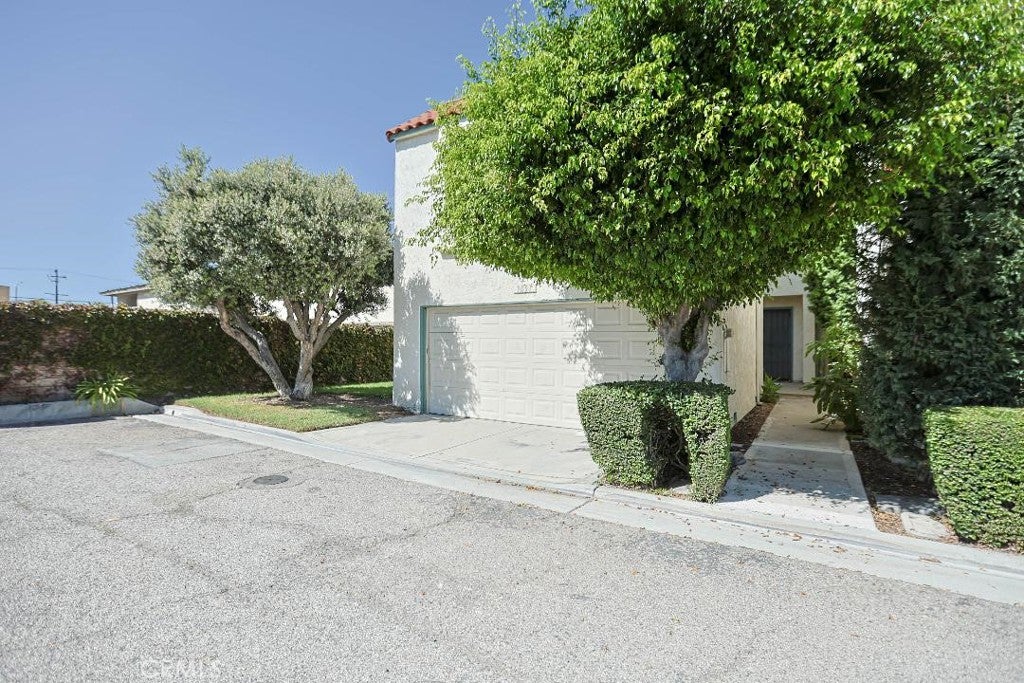 9051 Biola Lane
