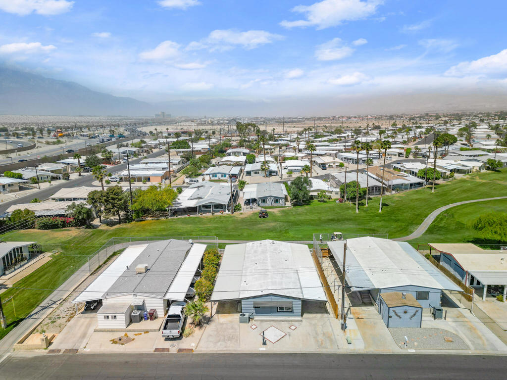 Tri Palm Estates - Manufactured In Park