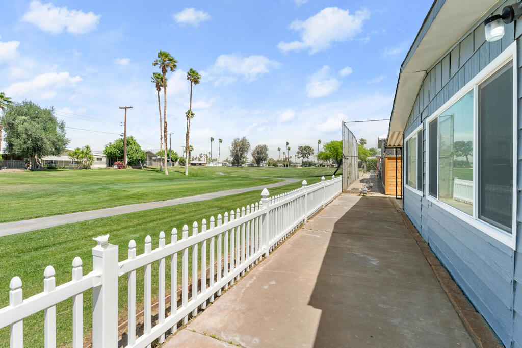 Tri Palm Estates - Manufactured In Park