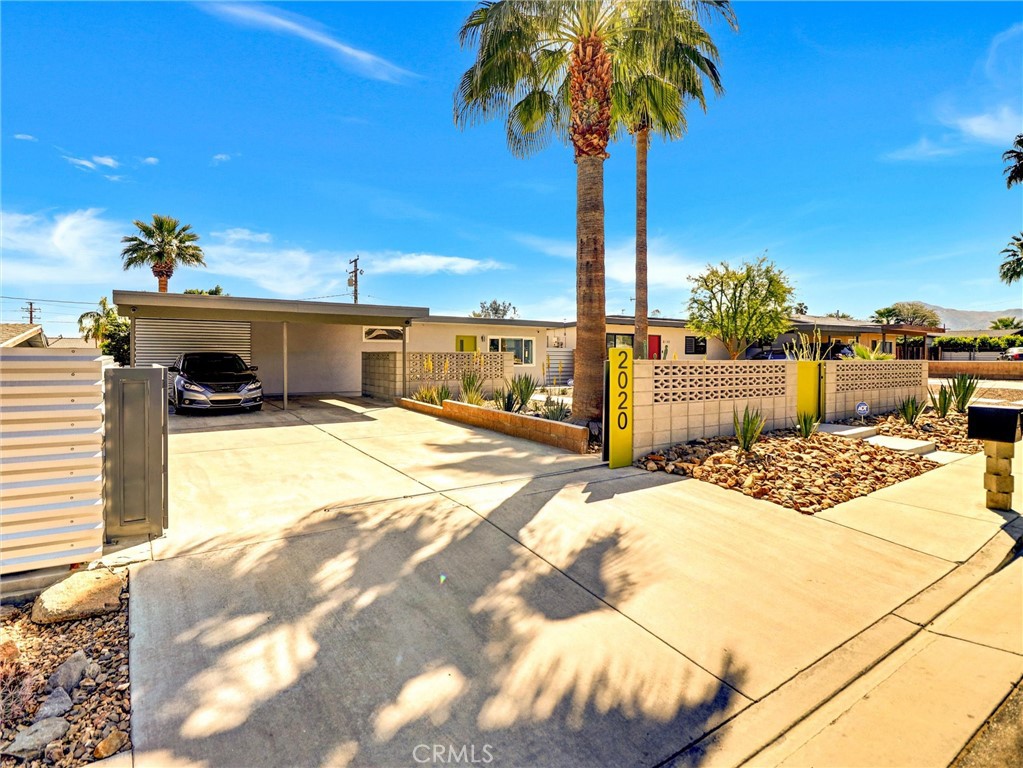 2020 Lawrence Street