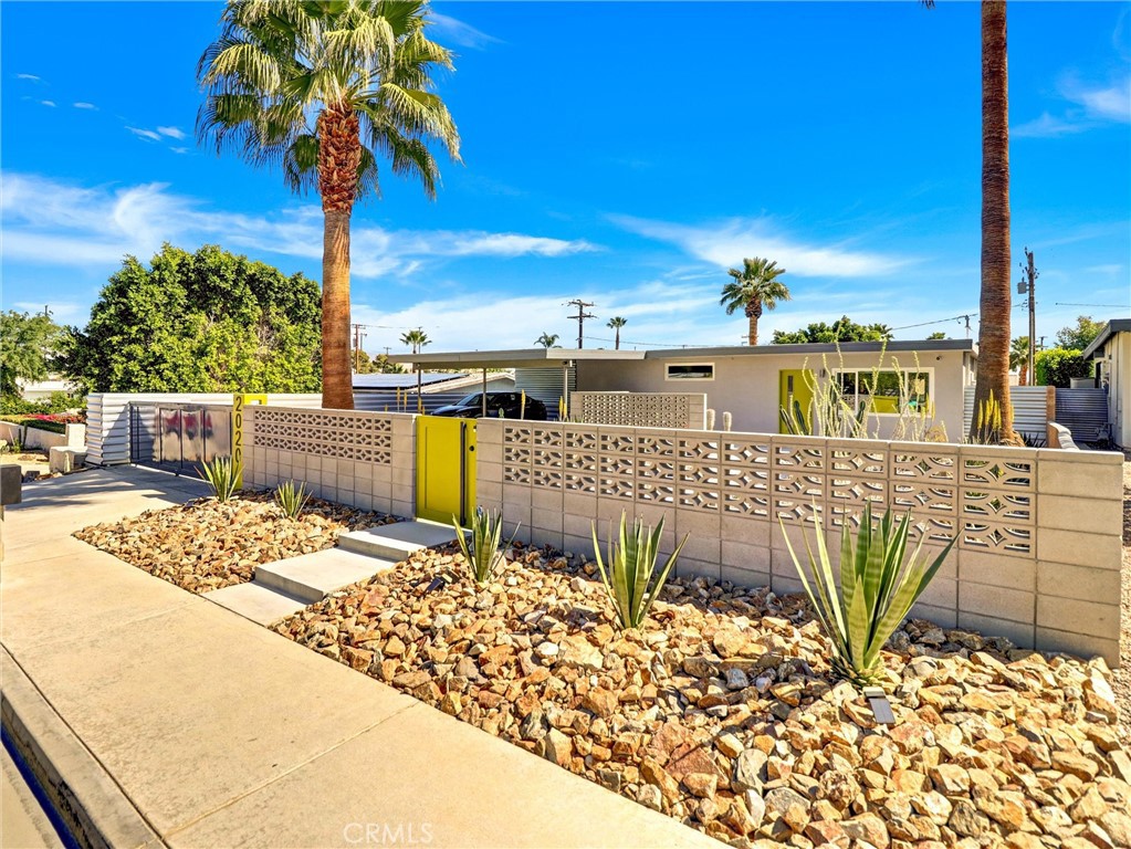 2020 Lawrence Street