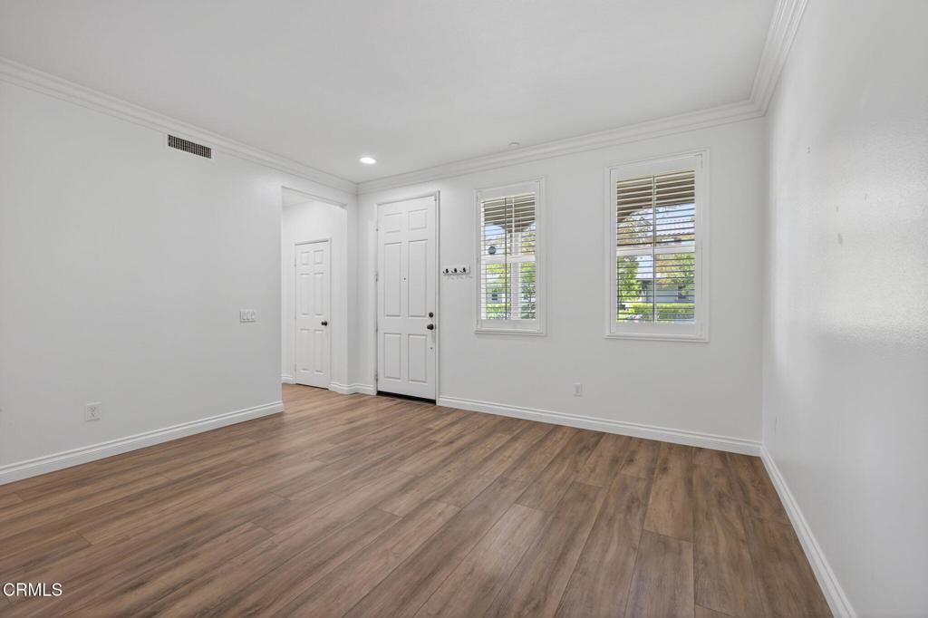 3258 London Lane
