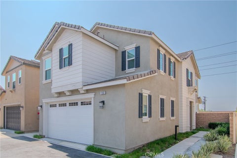 Photo of 1592 Redwoods Drive, Upland, CA 91784 (MLS # CV26220576)