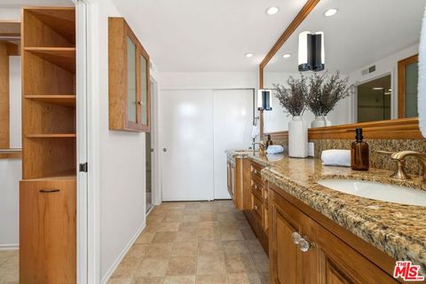Tiny photo for 1423 Avenida De Cortez, Pacific Palisades, CA 90272 (MLS # 26665841)