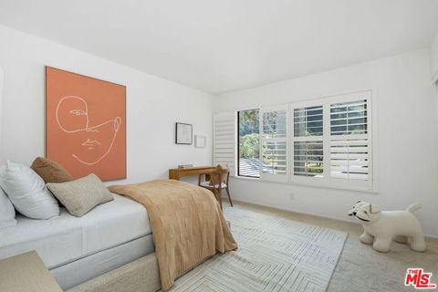 Tiny photo for 1423 Avenida De Cortez, Pacific Palisades, CA 90272 (MLS # 26665841)