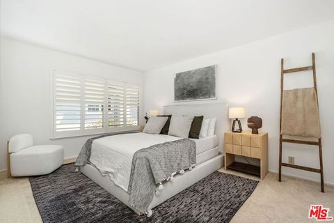 Tiny photo for 1423 Avenida De Cortez, Pacific Palisades, CA 90272 (MLS # 26665841)