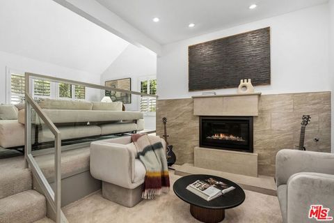 Tiny photo for 1423 Avenida De Cortez, Pacific Palisades, CA 90272 (MLS # 26665841)