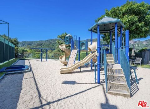 Tiny photo for 1423 Avenida De Cortez, Pacific Palisades, CA 90272 (MLS # 26665841)