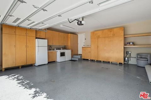 Tiny photo for 1423 Avenida De Cortez, Pacific Palisades, CA 90272 (MLS # 26665841)