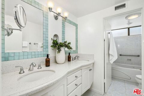 Tiny photo for 1423 Avenida De Cortez, Pacific Palisades, CA 90272 (MLS # 26665841)