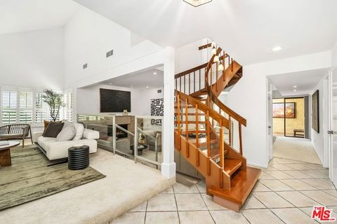 Tiny photo for 1423 Avenida De Cortez, Pacific Palisades, CA 90272 (MLS # 26665841)