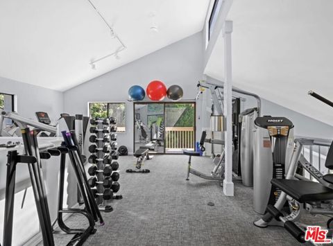 Tiny photo for 1423 Avenida De Cortez, Pacific Palisades, CA 90272 (MLS # 26665841)