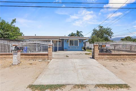 Photo of 2402 W 1st AVE, San Bernardino, CA 92407 (MLS # TR26170252)
