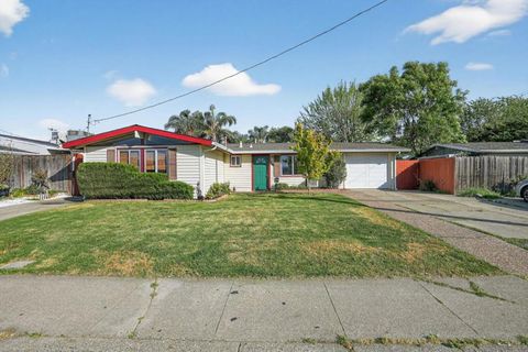 Photo of 3354 Ronald Way, Concord, CA 94519 (MLS # ML82039719)