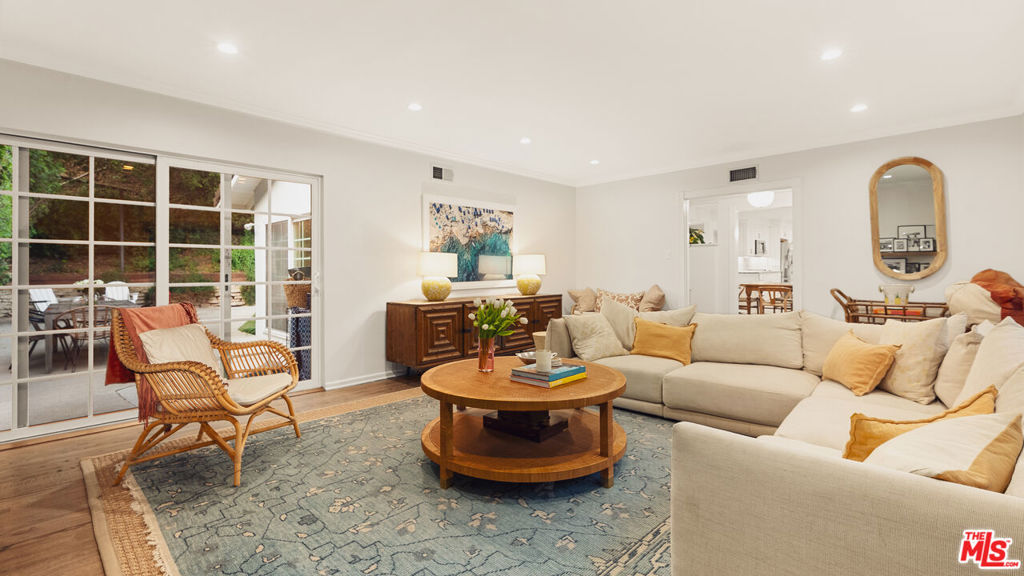 3634 Mandeville Canyon Road