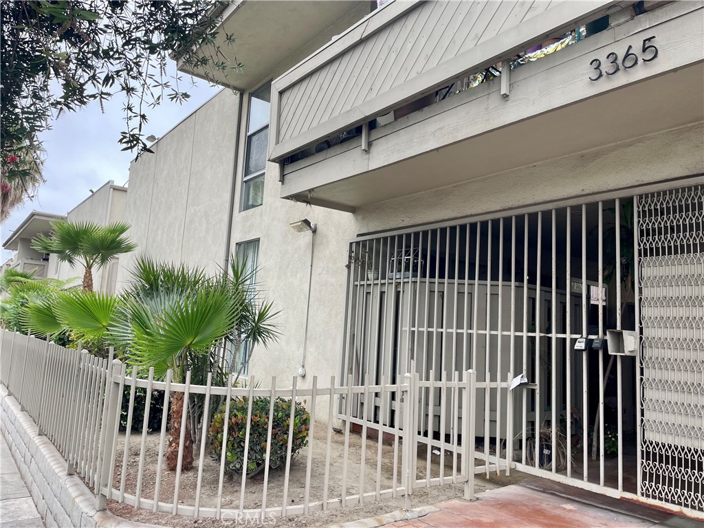 3365 SANTA FE Avenue 21