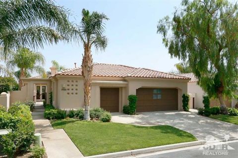 Photo of 79725 Cetrino, La Quinta, CA 92253 (MLS # 219145239DA)