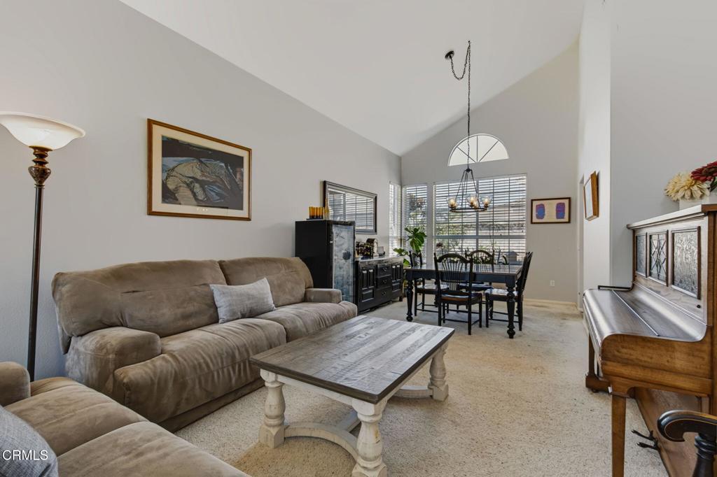 1472 La Culebra Circle