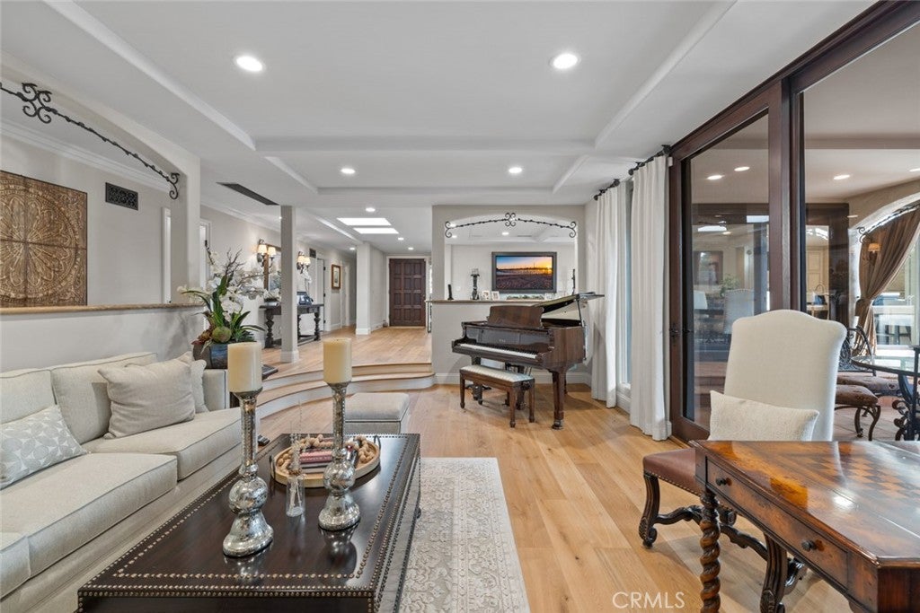 1511 Santiago Drive