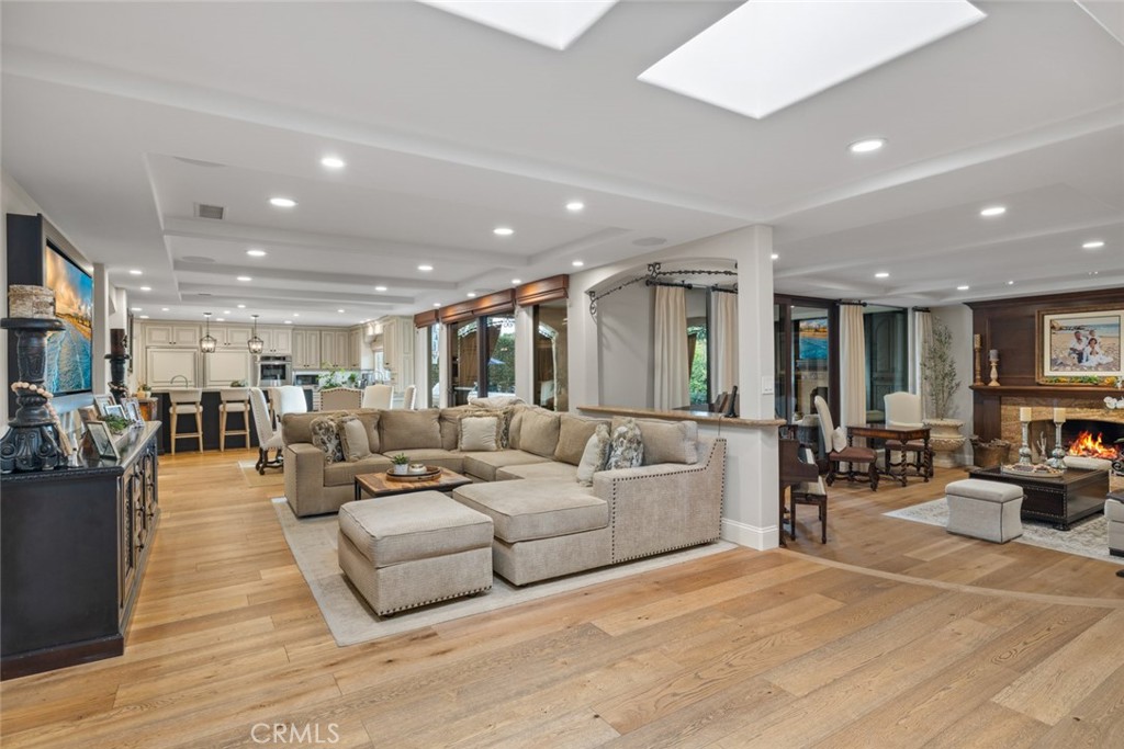 1511 Santiago Drive