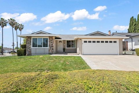 Photo of 3401 Cardoza Court, San Jose, CA 95132 (MLS # ML82047073)