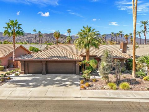 Photo of 44401 Kings Canyon Lane, Palm Desert, CA 92260 (MLS # 219148383DA)