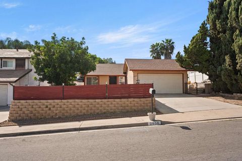 2038 Siegle Dr Lemon Grove CA 91945
