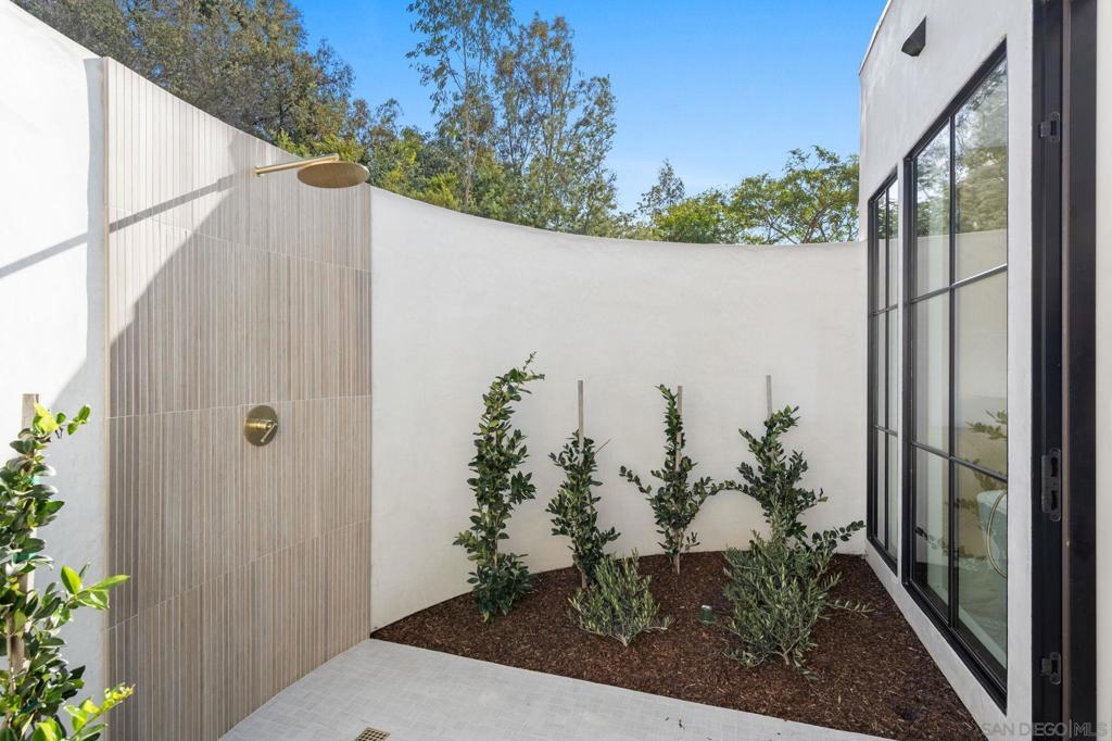 Rancho Santa Fe - Residential