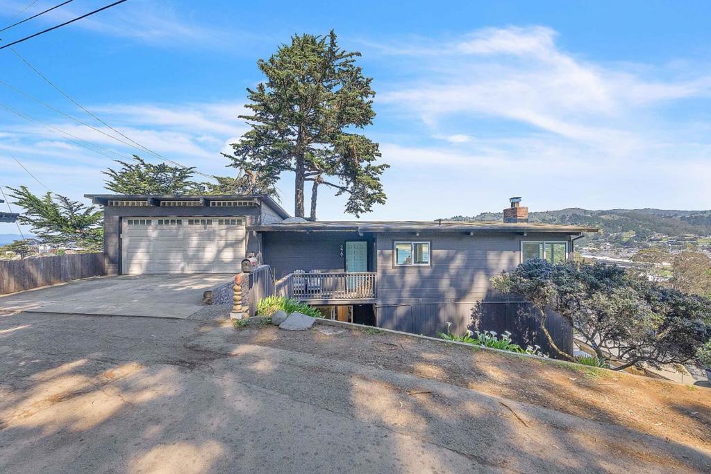 279 Sterling Avenue