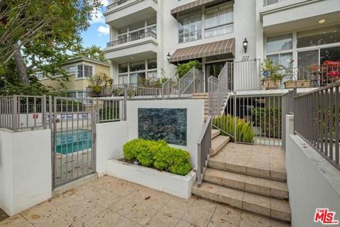 Photo of 511 SAN VICENTE #307, Santa Monica, CA 90402 (MLS # 26720163)