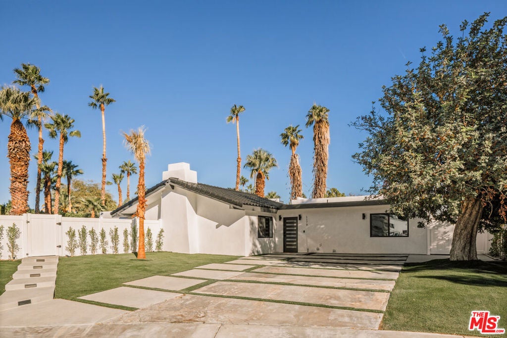 1170 E El Conquistador