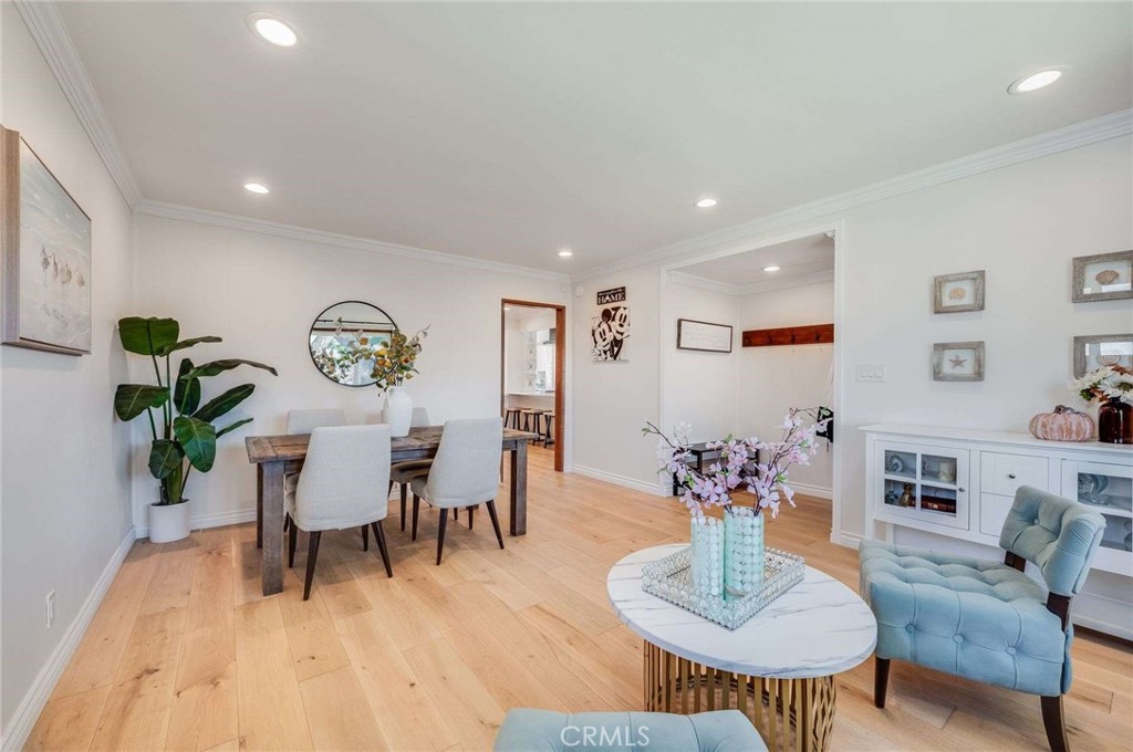 5824 Dashwood