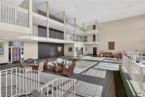 400 N Acacia D35 Fullerton CA 92831