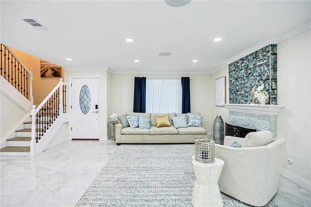 17230 San Lorenzo Circle