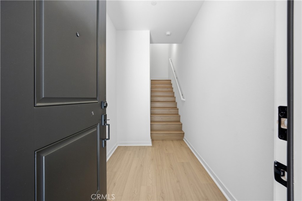 9425 N Sepulveda Blvd. 3