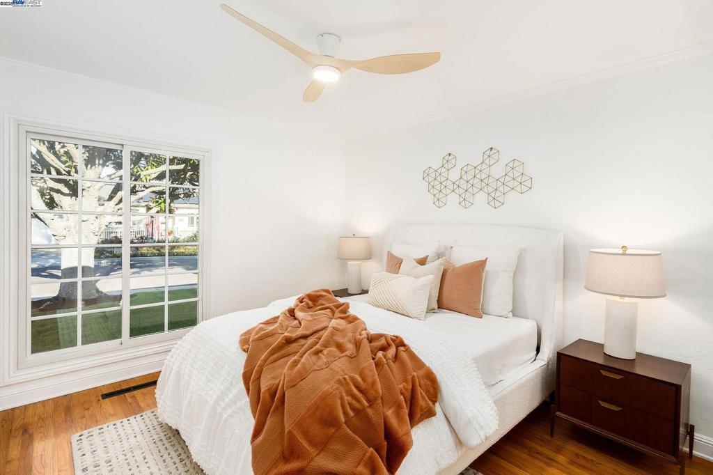 VILLAGE - Residential