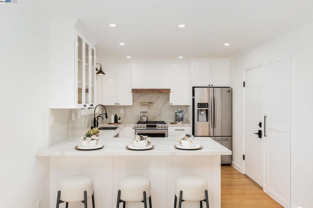 VILLAGE - Residential